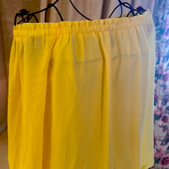 Guess. - Picture 3 of 4